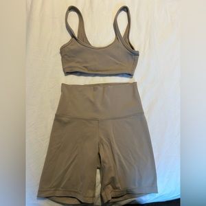 Aritzia TNA Action Set
